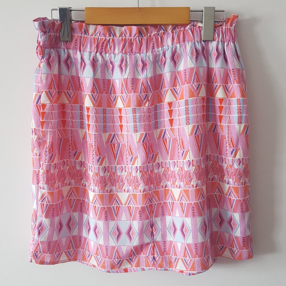 🆕️Pink Patterned Printed Skirt Medium - Picture 2 of 4